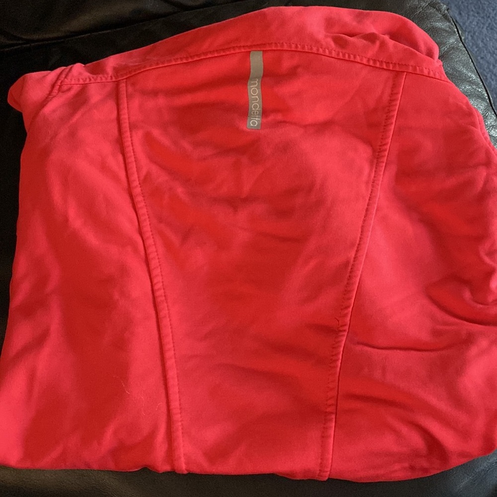 Mondetta Pullover - Picture 2 of 2